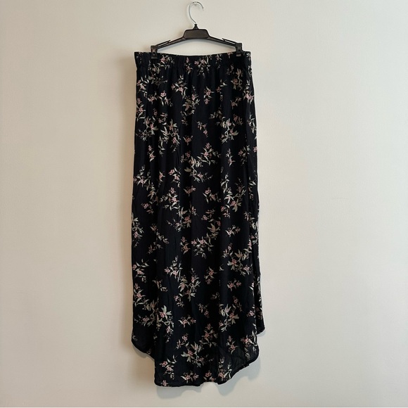 American Eagle Floral Printed High Low Skirt - Picture 3 of 9